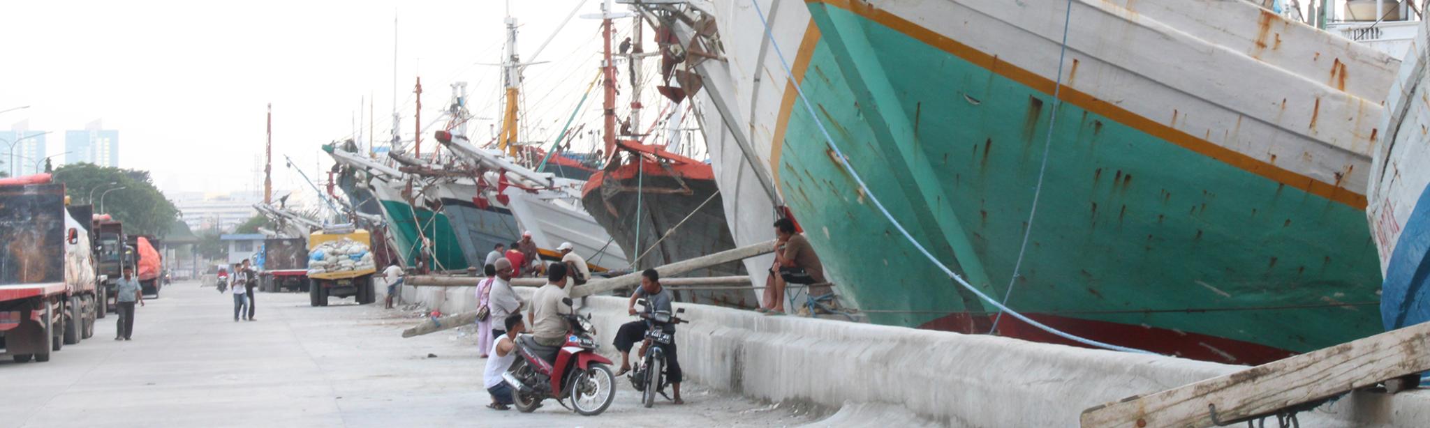 Large fishing vessels at dock