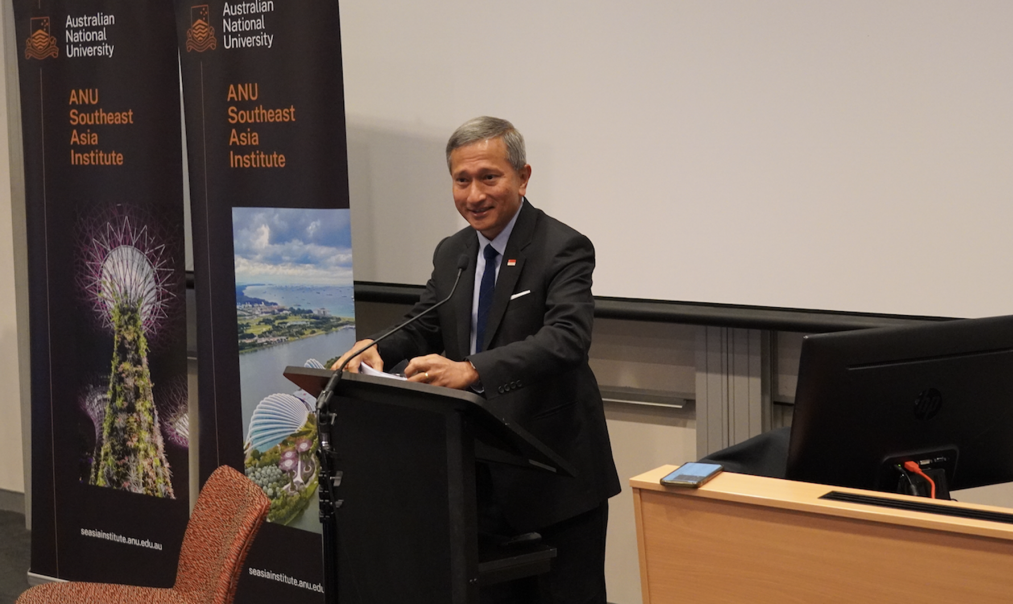  Dr Balakhrisnan (Singaporean Foreign Minister)